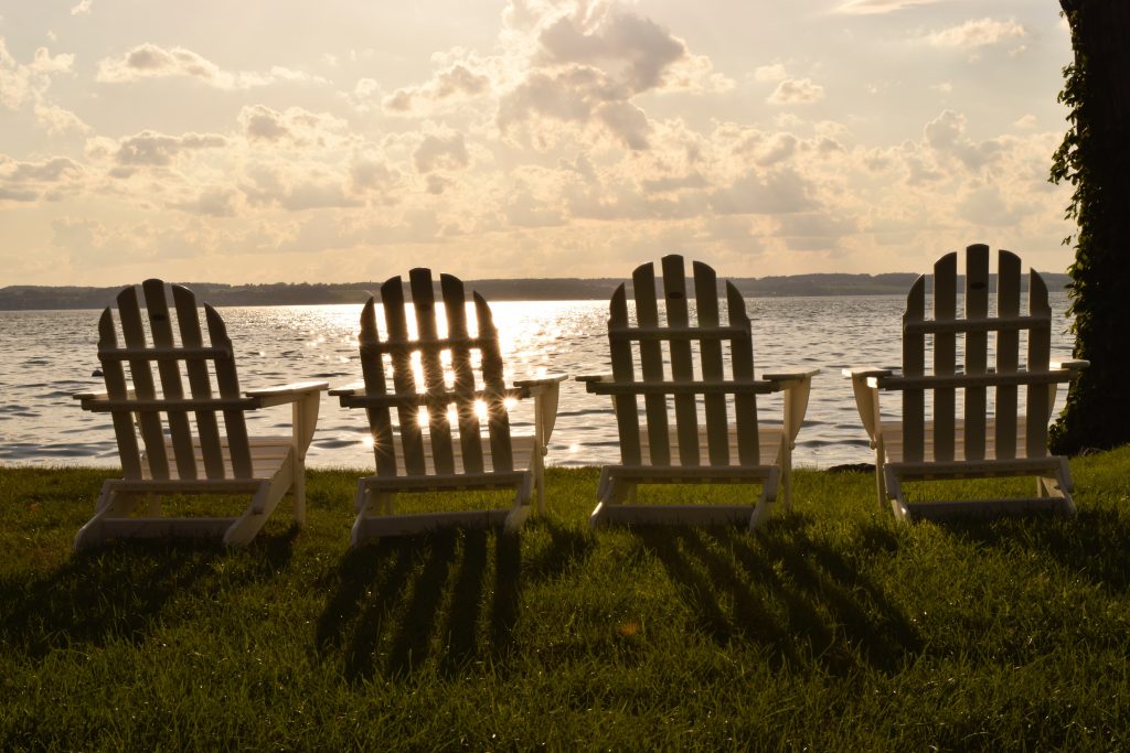 adirondack-chairs-aurora-inn