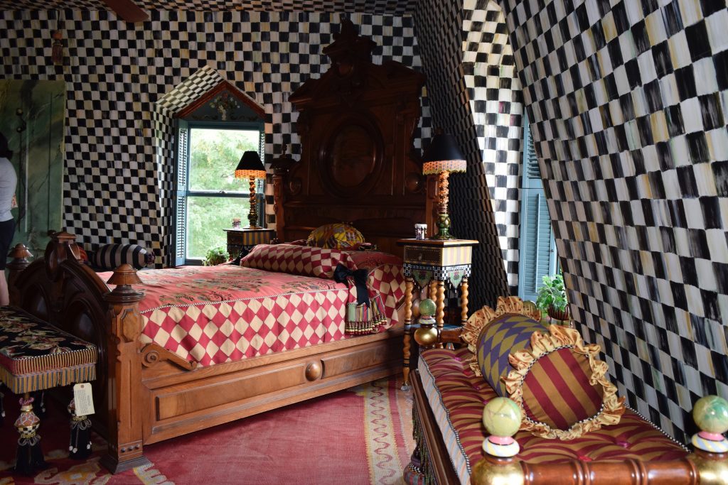 Bedroom featuring Mackenzie-Childs courtly check