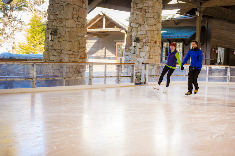 8 Family-Friendly Ice Skating Rinks in the Hudson Valley